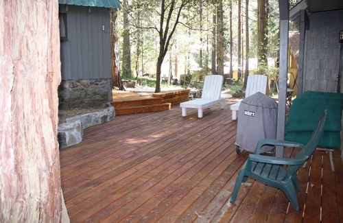 Camp Nelson Cabina | Cabaña del trébol en el bosque nacional Sequoia, no cerca del parque nacional