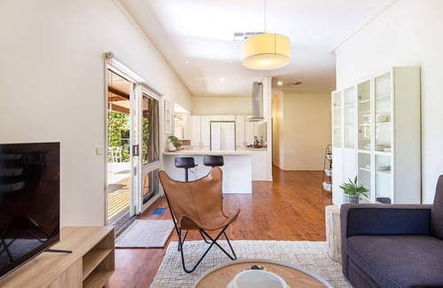 Somerville Casa | Clover Estate with Tennis Court