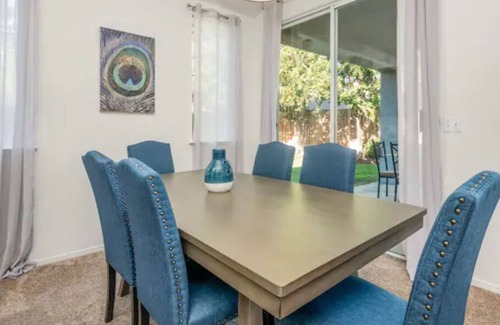 Fresno Casa | Clovis House | 2 Car Garage | Backyard | 4BR /2BTH