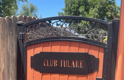 Tulare Casa | Club Tulare ~ TLC Cottage
