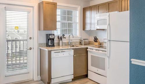 Yachting Village Complejo | Club Wyndham Newport Onshore