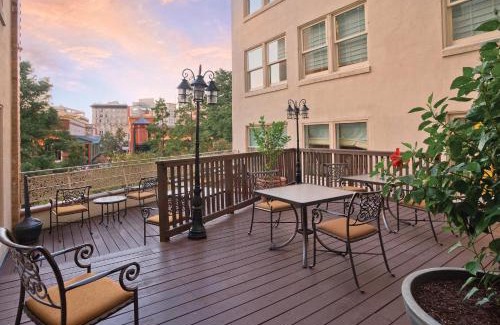 Downtown San Antonio Complejo | Club Wyndham Riverside Suites