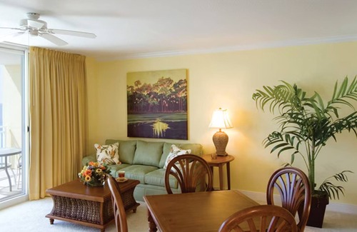 Open Sands Complejo | Club Wyndham Resort property on Beach