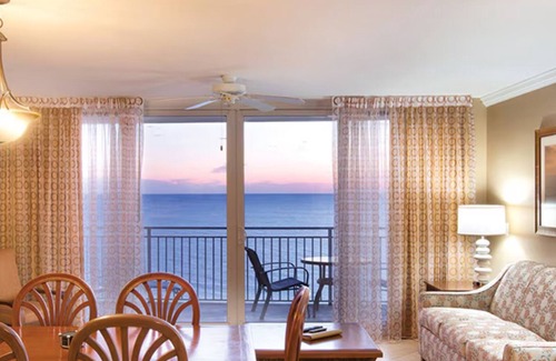 Open Sands Complejo | Club Wyndham Resort property on Beach