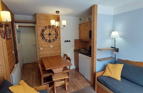 Les Allues Apartamento | Méribel Mottaret, en el corazón de los 3 Valles, apartamento para 4/5 personas al pie de las pistas