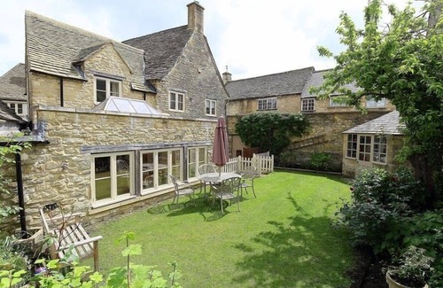 Burford Cabaña | COACH HOUSE BURFORD, ideal para familias en Burford, Ref 988655