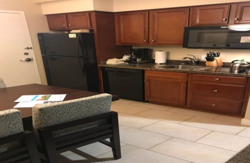 Palm Desert Villa | Reserve 3 noches y obtenga la cuarta noche GRATIS! 9-13 de abril de 2020
