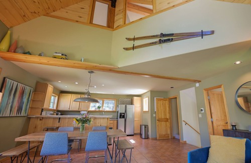 Crested Butte Casa | ¡Retiro en la ciudad de Coal Creek! 3BR / 3 BA completos - SLPS 8+ - ¡2 cuadras a Elk Ave!
