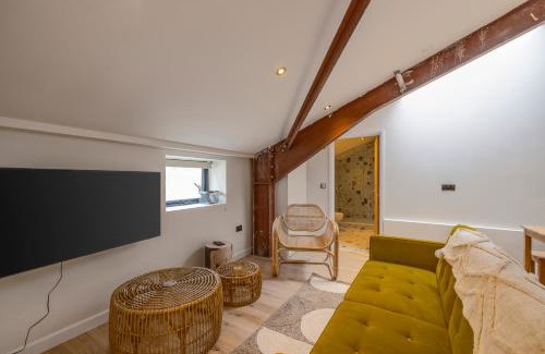 Southville Apartamento | CoalShed Lofts - Groups -Exclusive Use