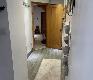 Cynonville Casa | Coaltown Cottage Cosy 4 bed cottage with log burner, close to Gower beaches