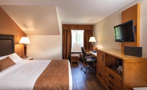 Revelstoke Hotel | Coast Hillcrest Hotel