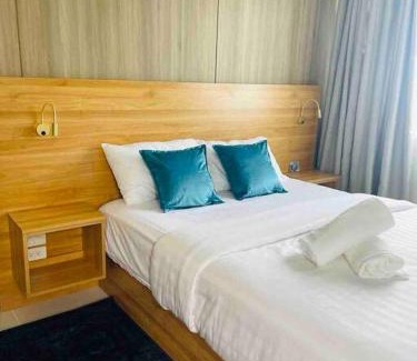 Pasay Apartamento | Coast of Finland: Stunning Manila Bay & Sunset