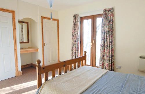 Pendine Casa | Coast View Cottage - Hw7745