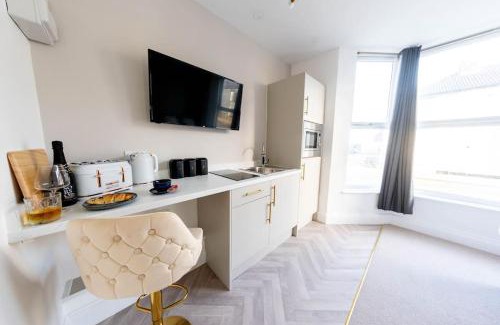 Redcar Apartamento | Coastal Abode Apartment #3 at Bowles Aparthotel by Yoko Property