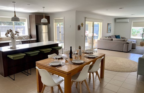 Barwon Heads Casa | Coastal Beach Haven Barwon Heads ~ *Salt Water Pool, Fire pit & Games room