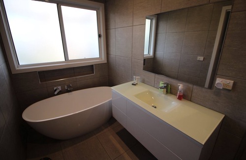 Tootgarook Cabaña | Coastal Beauty …...in a garden retreat
