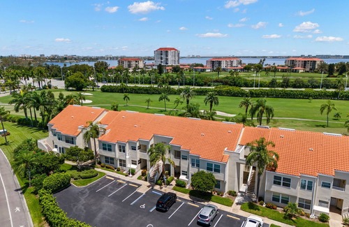 Isla del Sol Condominio | Coastal Bliss and Endless Sunshine
