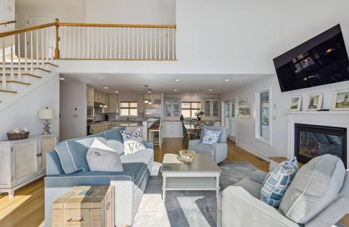 South Bethany Casa | Coastal Bliss Nestled in Bethany Beach: Oceanside, Elevator, Sleeps 16