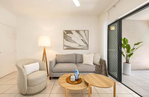 Trinity Beach Apartamento | Coastal Calm - Blue Lagoon Resort