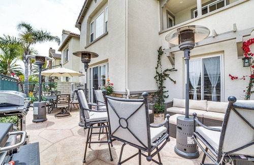 Channel Islands Casa | Coastal, Canal-Front Oxnard Home ~ 1 Mi to Beach!