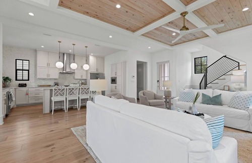 Treetop Casa | Coastal Charm: Luxurious 5-Bedroom Beach Retreat Between Alys & Rosemary Beach