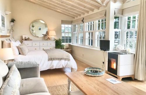 Kinsale Casa | Coastal Chic waterfront studio