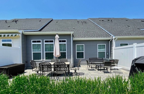 Lewes Casa | Coastal Club * 3BR Lovely Townhous * 2.5 Baths * Sleeps up to 8 * 2 King Beds