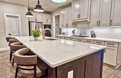 Lewes Casa | Coastal Club * 4BR Luxury Beach House w 3 Master Suites, 4 Full BA, Sleeps 10