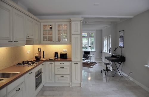 Bergen Casa | Coastal Comfort & Dutch Charm in the Heart of Artists Village Bergen