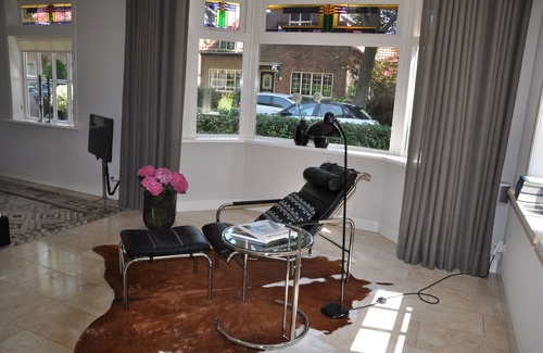 Bergen Casa | Coastal Comfort & Dutch Charm in the Heart of Artists Village Bergen