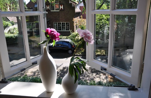 Bergen Casa | Coastal Comfort & Dutch Charm in the Heart of Artists Village Bergen