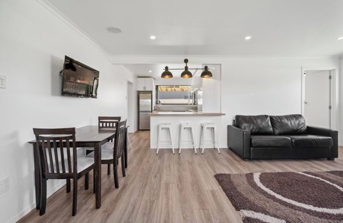 Foxton Beach Casa | Coastal Comfort - Foxton Beach Holiday Home