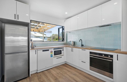 Foxton Beach Casa | Coastal Comfort - Foxton Beach Holiday Home