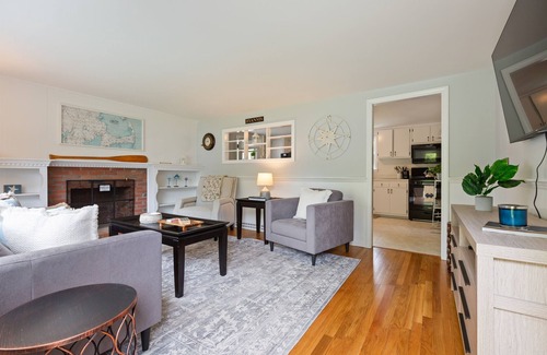 Hyannis Casa | Coastal Comfort Stay | Near Beaches & Attractions