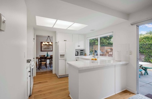 Hidden Valley Casa | Coastal Comfort w/ Pool,Pet Friendly,30+ Day Stays