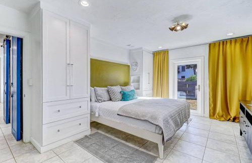 Ocean Cay Casa | Coastal Cottage 214 - Large Ocean View Deck - Gas Grill