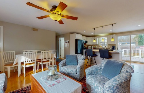 Bass River Casa | Coastal cottage: great location, dog friendly, firepit & bikes