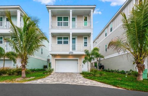 Cortez Casa | Coastal Escape at Hunter's Point