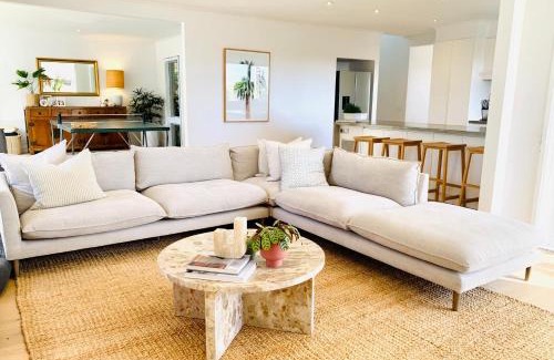 Frankston South Casa | Coastal Family Haven with Pool - Mornington Peninsula