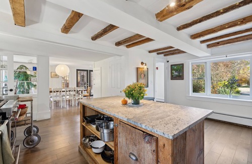 Kennebunk Casa | Coastal Farmhouse Near Dock Square!