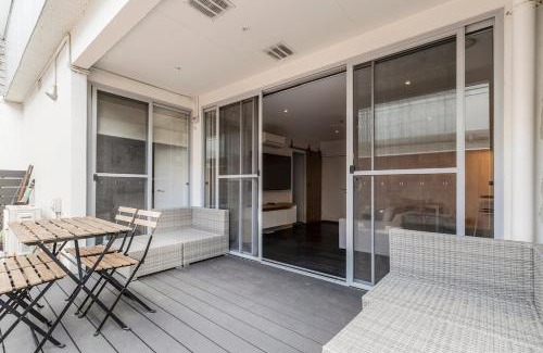 Bonbeach Casa | Coastal Getaway with Parking and Steps from the Beach
