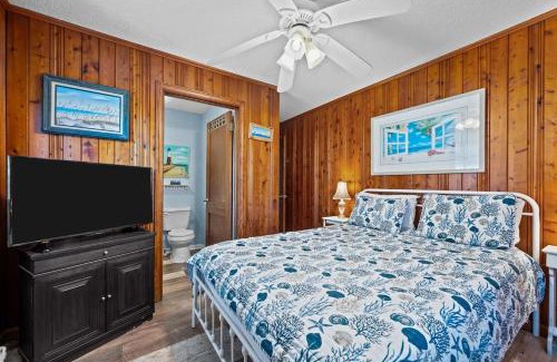 Surf City Apartamento | Coastal Haven Cottage- Beach, Shopping, Fun