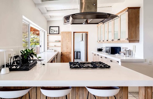 Hout Bay Villa | Coastal Haven Sidra Villa