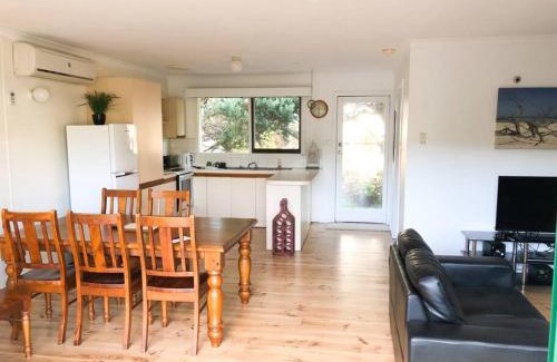 Venus Bay Casa | Coastal Hideaway - Venus Bay (1st Estate)