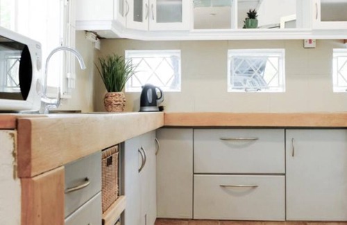 Tamarin Casa | Coastal Home in Tamarin – A/C, Wi-Fi, Walk to Everything