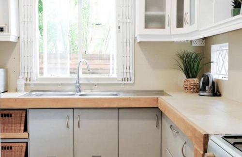 Tamarin Casa | Coastal Home in Tamarin – A/C, Wi-Fi, Walk to Everything