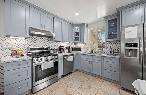 Goleta Casa | Coastal Home Near UCSB & Airport + Hot Tub, King Beds, Fast Wifi, Sleeps 6