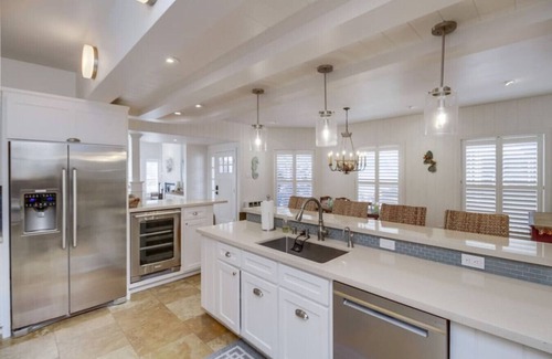 San Diego Casa | Coastal Jetty Getaway! AC, Bikes and more!