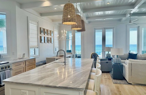 Sunnyside Casa | Coastal Living is an exquisite home sat directly on the beautiful beaches of Carillon.