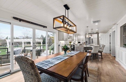 Newport East Casa | Coastal Middletown, RI home. Minutes to Newport. Heated, salt water pool.